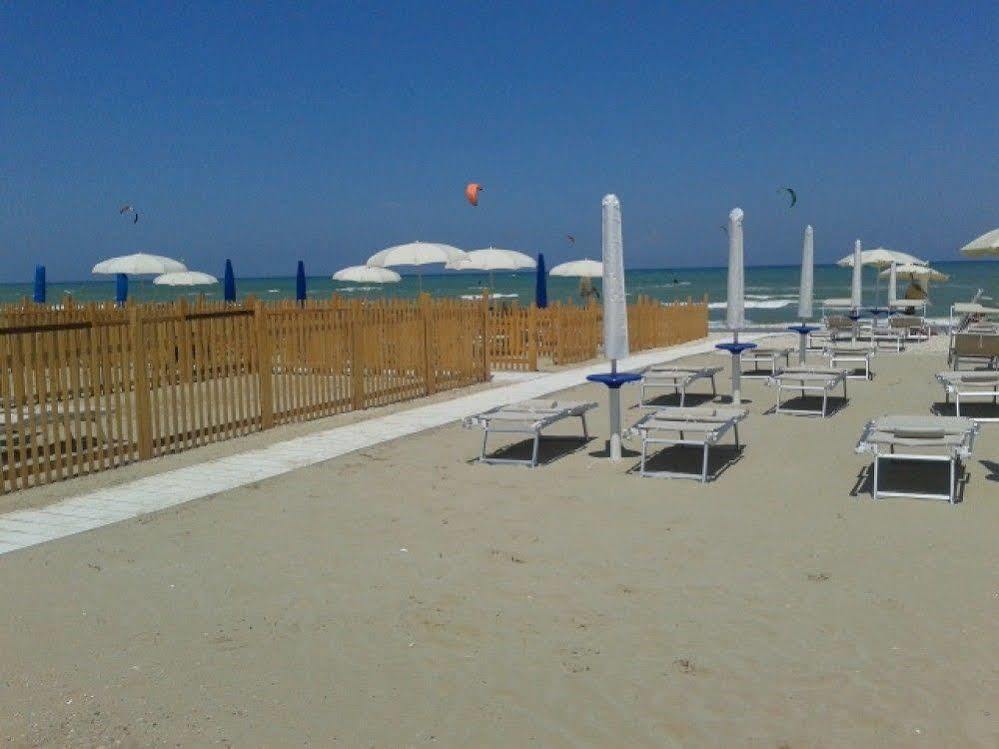 Pet Family Camping Cortina Hotel Senigallia Eksteriør billede